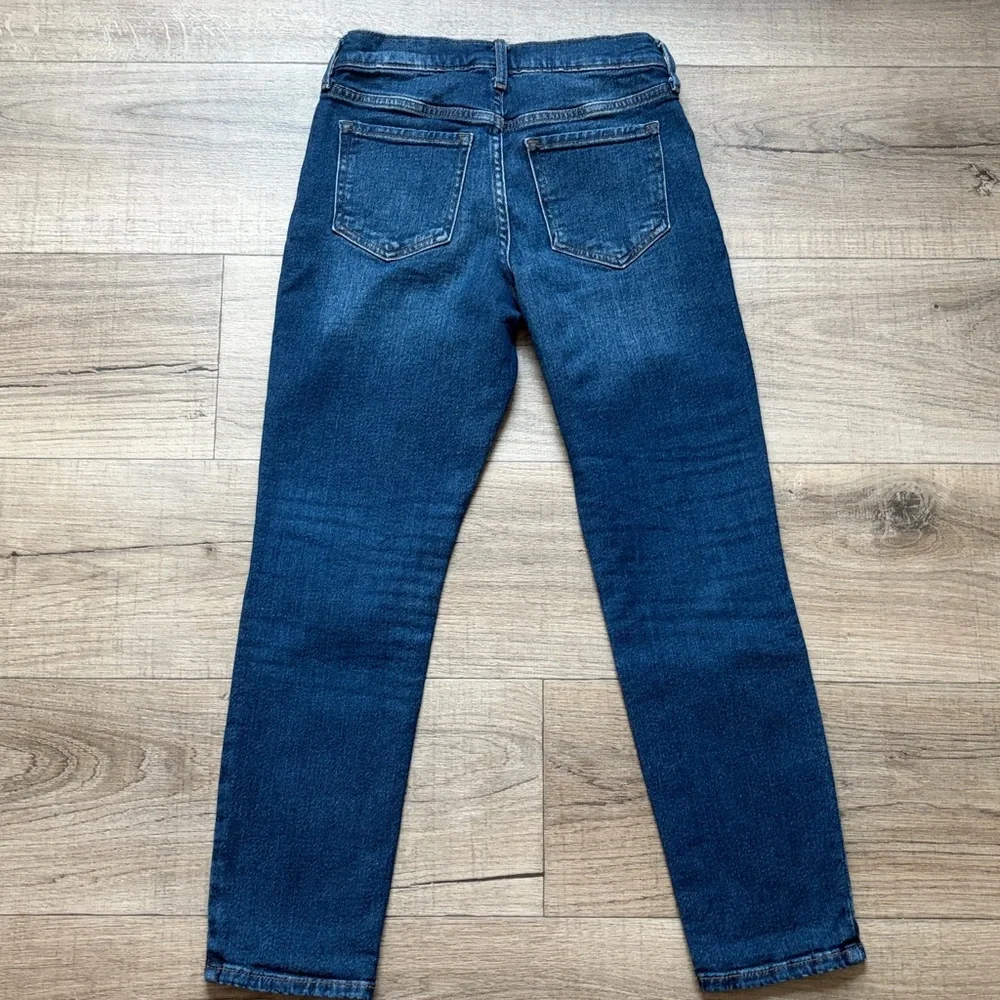 Banana Republic Girlfriend Mid Rise Jeans-  Dark Wash - Picture 8 of 8